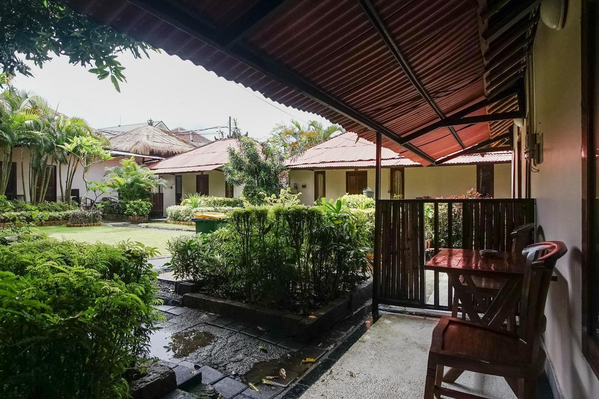 Kampung 168 Hotel Jimbaran  Exterior photo